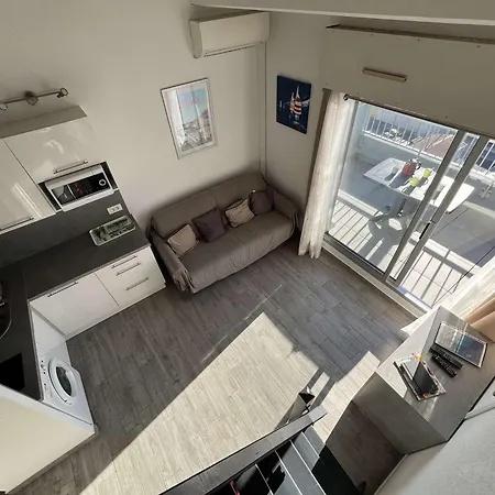 Apartamento T2 Avec Climatisation, Piscine, Box Prive - Fr-1-702-6 *